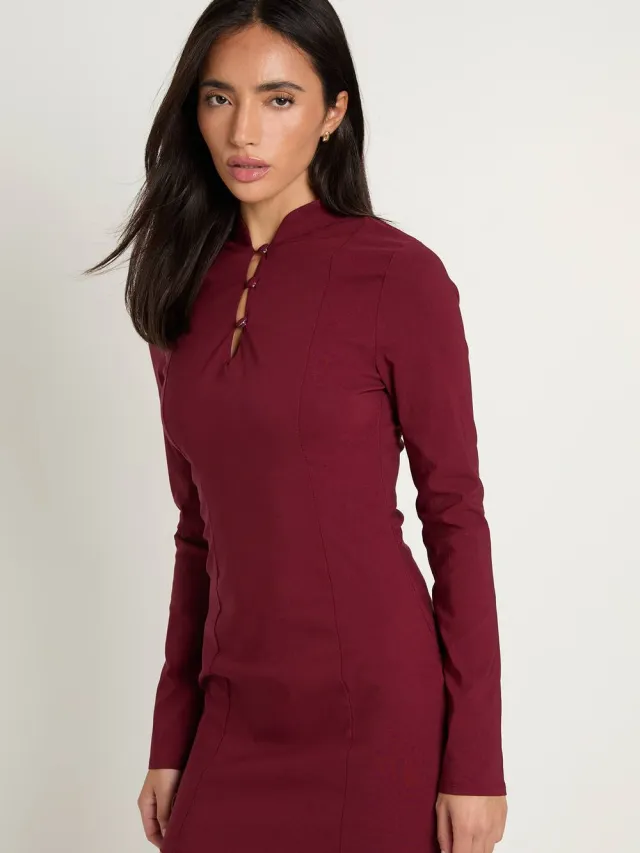 boohoo Dames Bengaline Mini-jurk Met Hoge Hals En Lange Mouwen Bessen