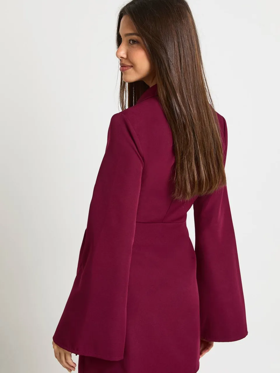 boohoo Dames Blazerjurk met gespdetail en strik in de taille merlot, foto 2