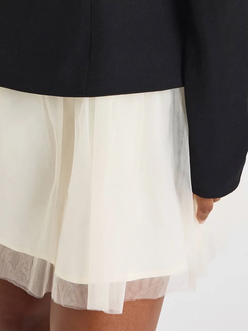 boohoo Dames Tulle Bardot Getailleerde Mini-jurk zwart, foto 4