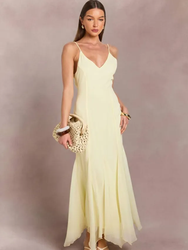 boohoo Dames Toonkleurige Chiffon Maxi-jurk Met Godet Zoom Citroen