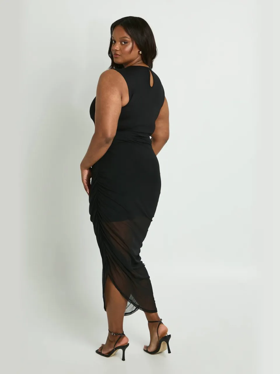 boohoo Dames Plus Mesh Gelaagde Midi Jurk zwart, foto 2
