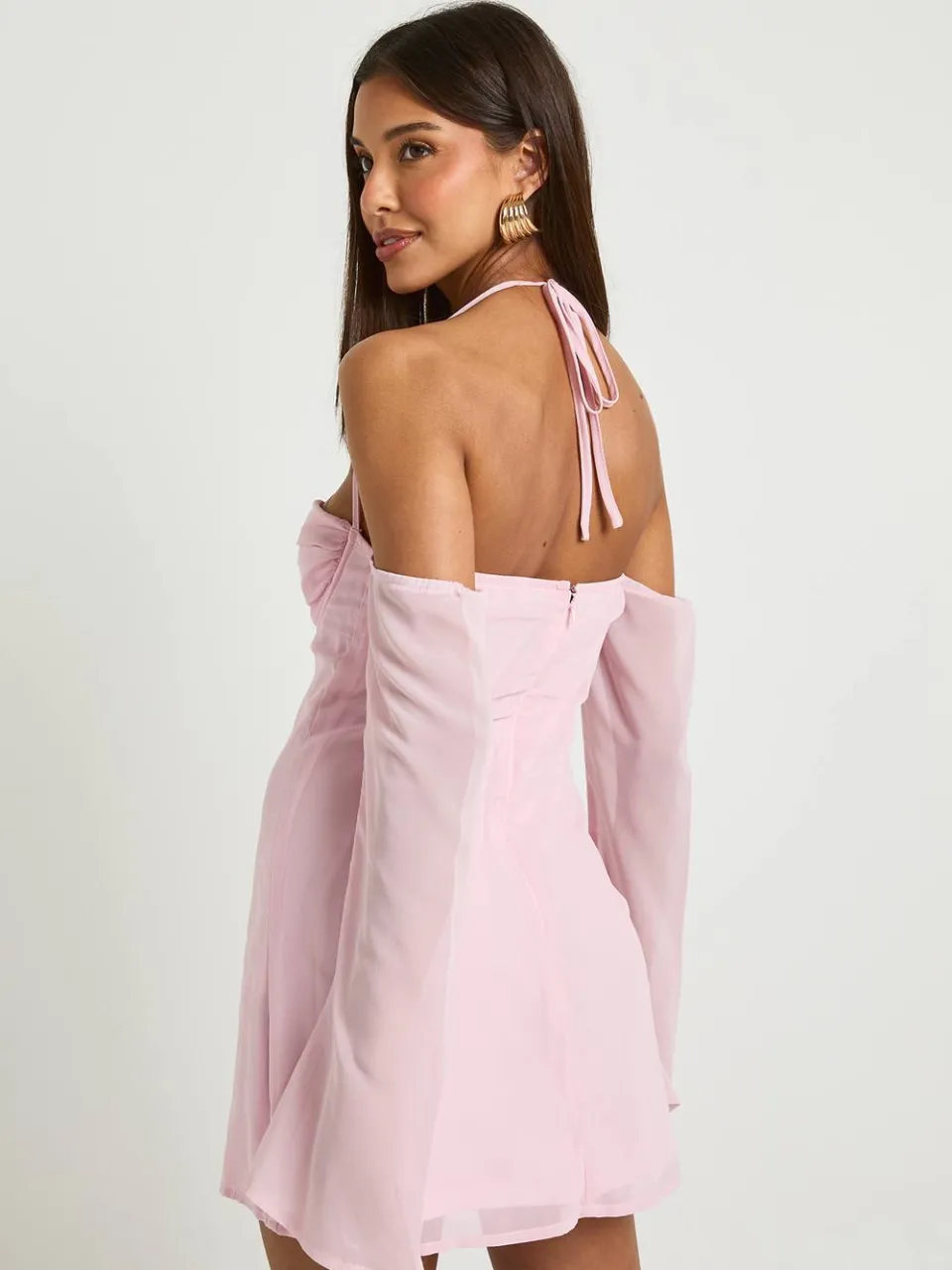boohoo Dames Chiffon Mini Jurk met Lange Mouwen roze, foto 2