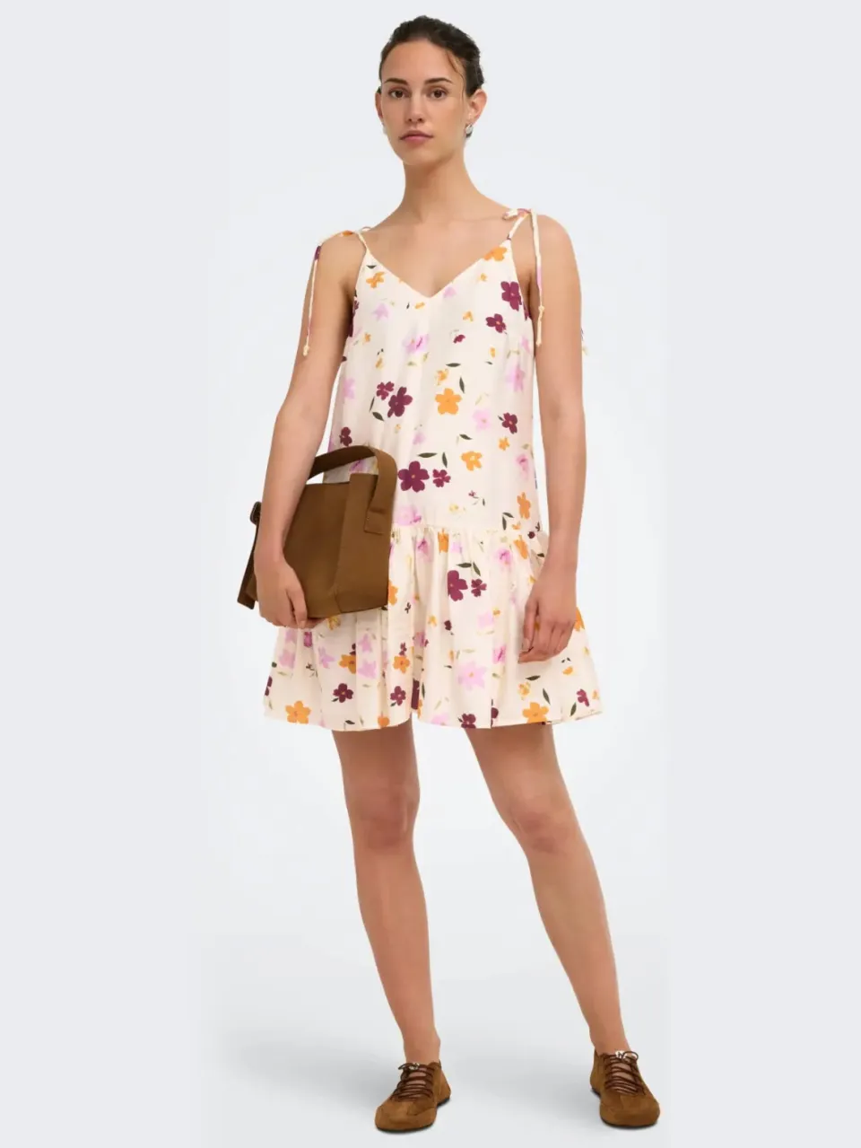 Only gebloemde mini zomerjurk - ecru, foto 4