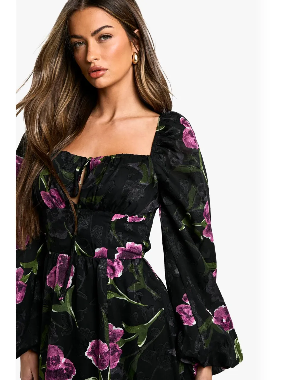 boohoo Dames Bloemen Burnout Milkmaid Maxi Jurk zwart, foto 2