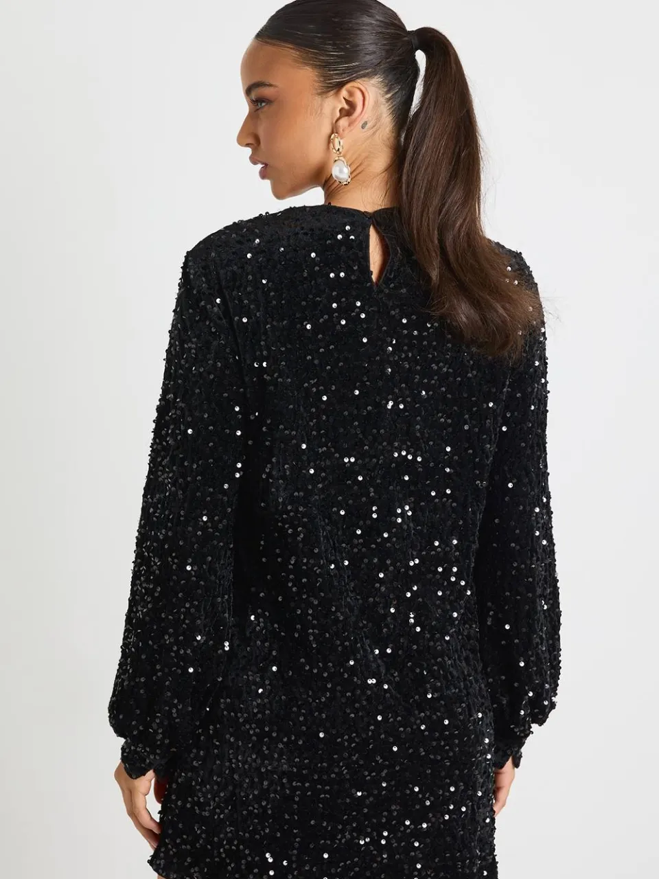 boohoo Dames Pailletten Blousonmouw Shift Feestjurk zwart, foto 2