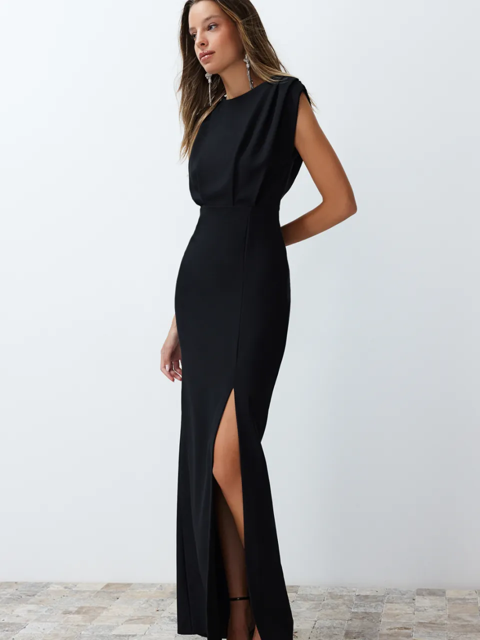 Trendyol TRENDYOLMİLLA Dames Zwart Effen Maxi Mouwloos Diploma-uitreiking / Gala Recht Avond & Gala Jurk, foto 2