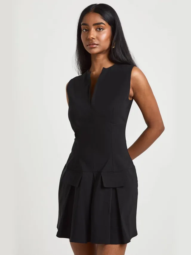 boohoo Dames Bengaline V-hals Skater Rok Getailleerde Jurk Zwart