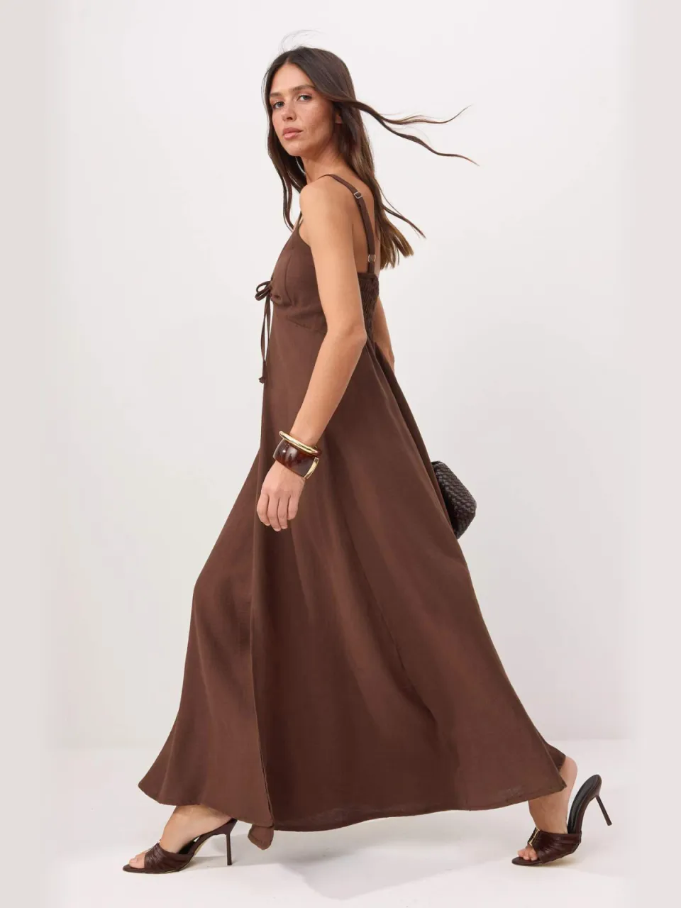 Trendyol TRENDYOLMİLLA Dames Bruin Bloemen Maxi Mouwloos A-lijn Jurken, foto 2