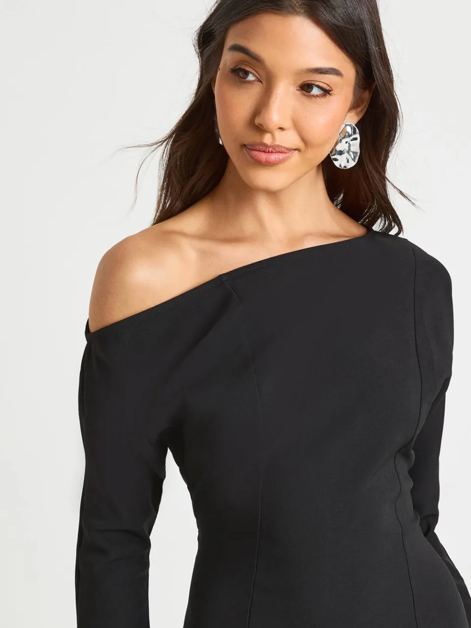 boohoo Dames Gestructureerde Bardot Mini Shift Jurk zwart, foto 4