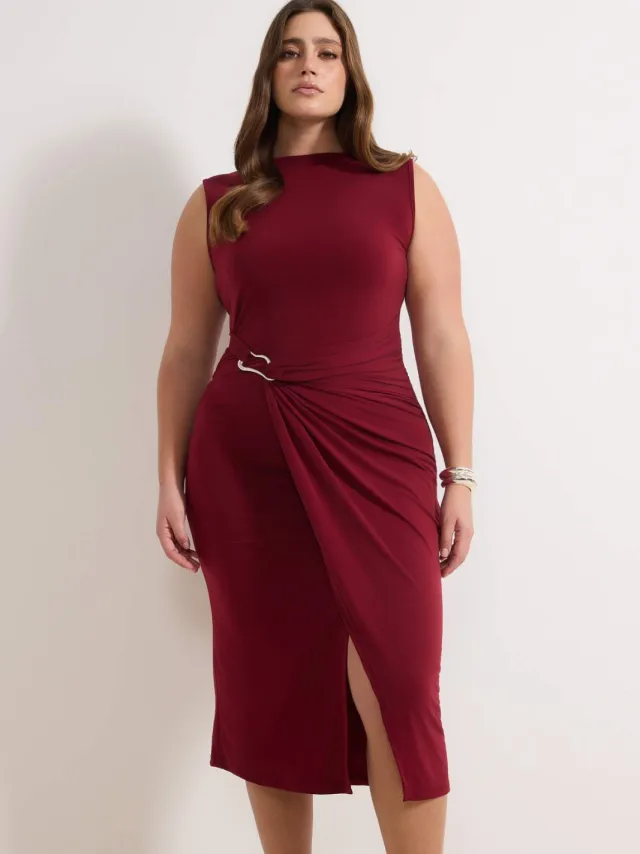 Trendyol Curve Dames Bordeaux Effen Midi Mouwloos Casual Bodycon Grote maten Jurk Bordeauxrood