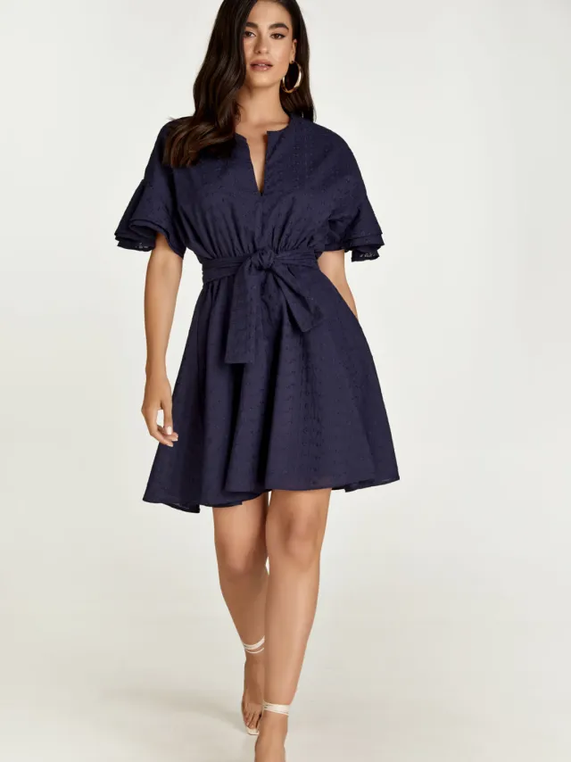 Conquista Donkerblauwe Geborduurde Jurk met Ruches Mouwen Blauw/Marineblauw