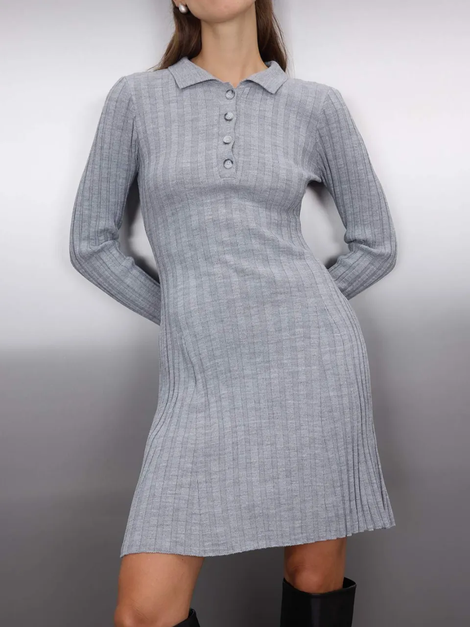 Trendyol TRENDYOLMİLLA Dames Grijs Effen Extra Kort / Super Mini Lang Casual Bodycon Jurken, foto 2