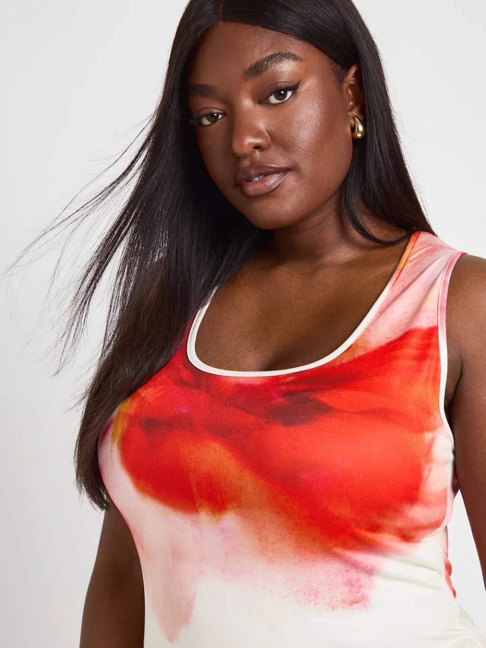 boohoo Dames Plus Bloemenprint Maxi Jurk Met Ronde Hals crème, foto 4