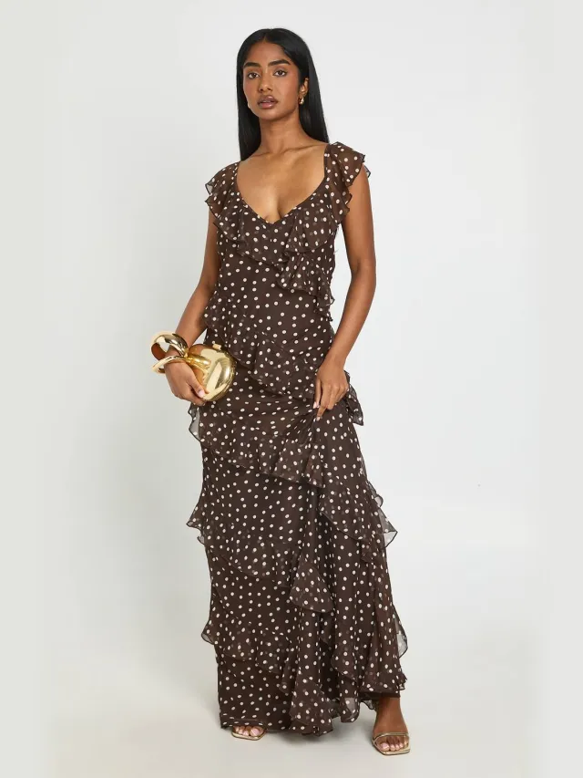 boohoo Dames Burnout Polka Dot Jurk Met Engelenmouwen En Midaxi Lengte Chocoladebruin