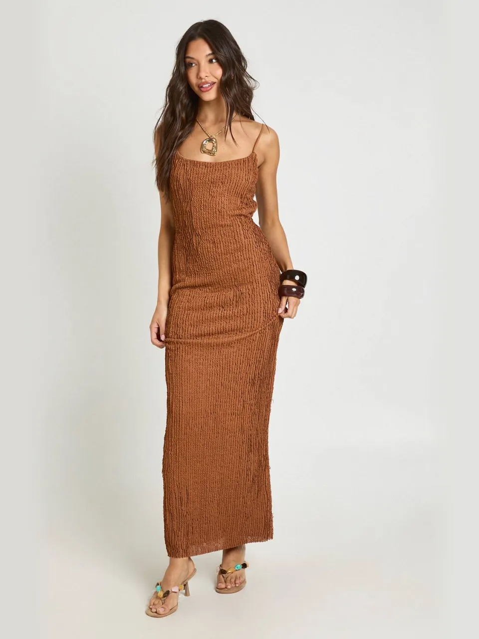 boohoo Dames Gestructureerde Gehaakte Bandjes Cami Maxi Jurk chocoladebruin, foto 3