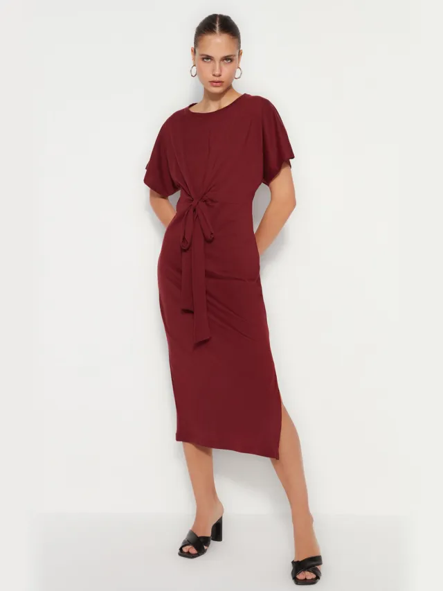 Trendyol TRENDYOLMİLLA Dames Bordeaux Effen Midi Kort Casual Bodycon Jurken Bordeauxrood