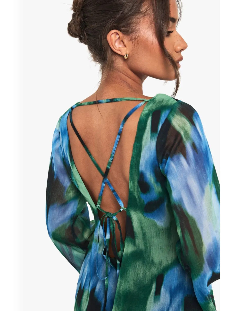boohoo Dames Abstract bedrukte chiffon mini-jurk met uitlopende mouwen blauw, foto 3