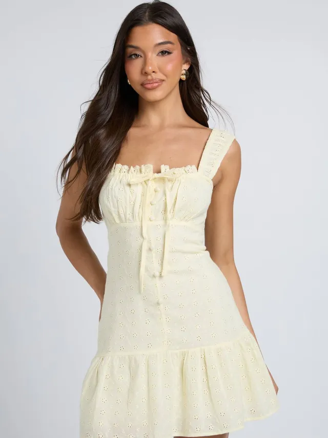 boohoo Dames Broderie Jurk Met Gerimpelde Buste Mini Citroen