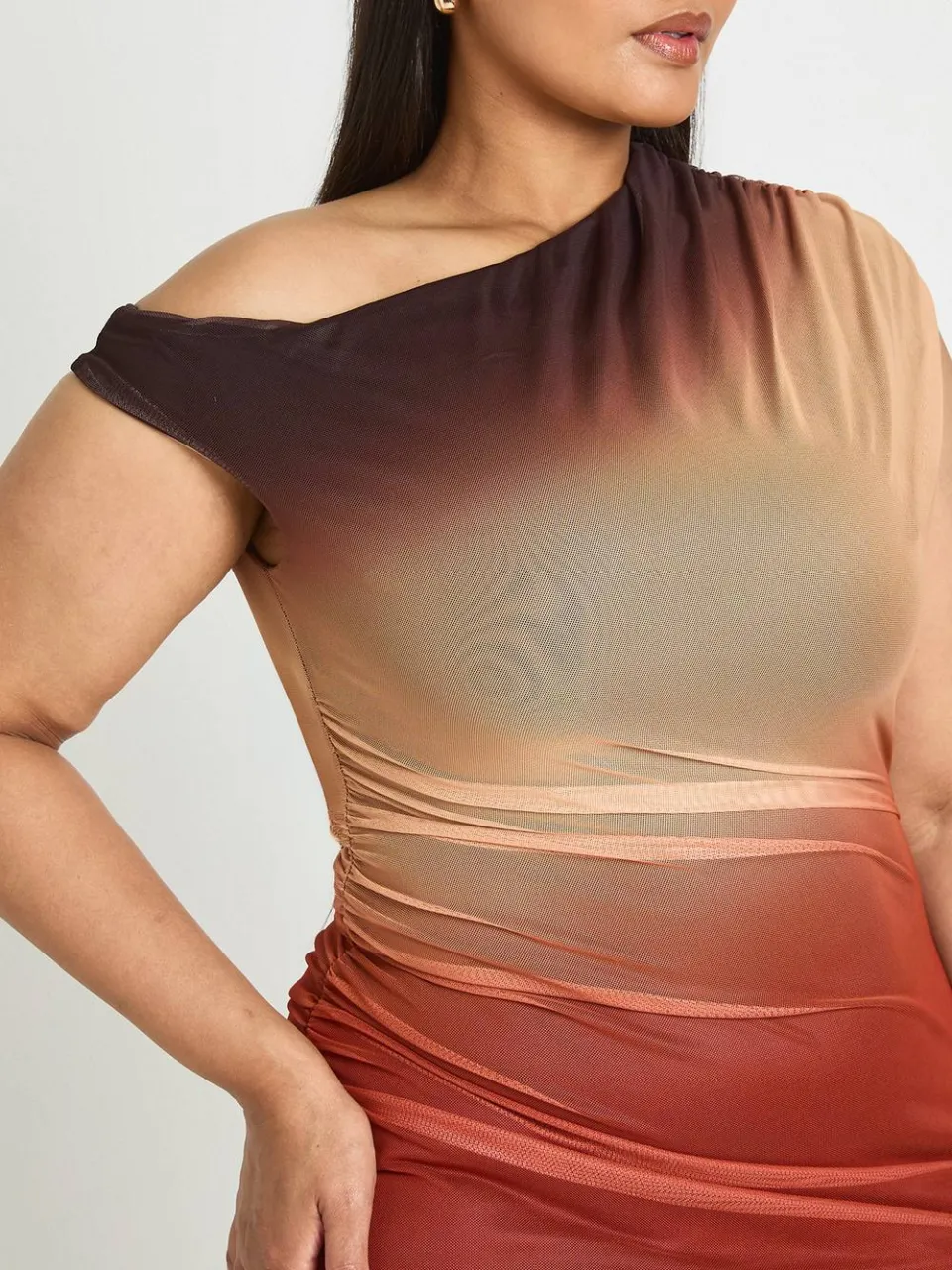 boohoo Dames Ombre Mesh Asymmetrische Maxi Jurk oranje, foto 3