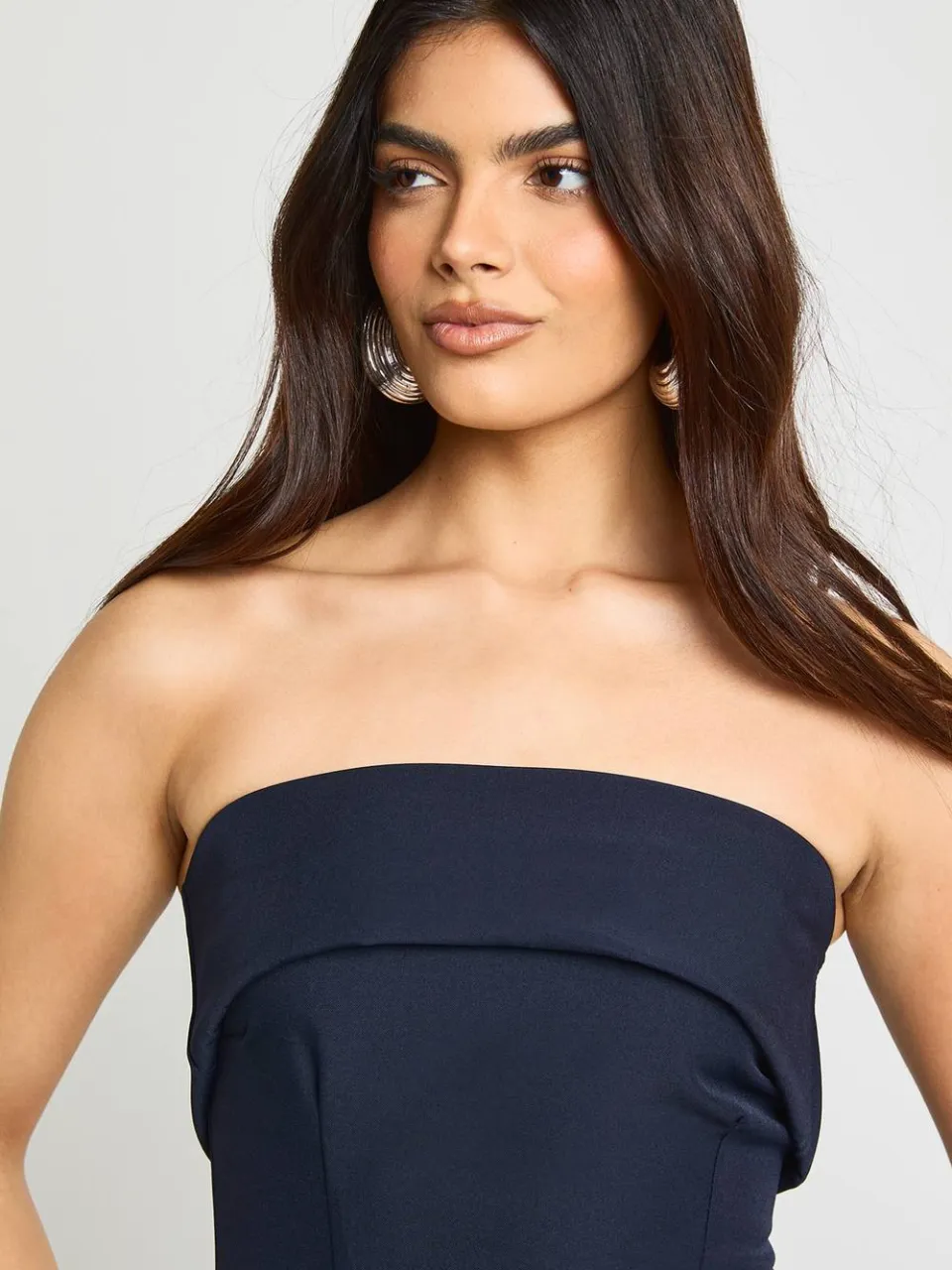 boohoo Dames Getailleerde Plisse Bandeau Mini Jurk marineblauw, foto 4