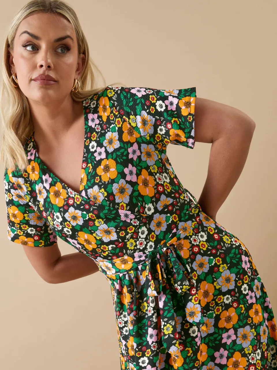 Yours Lange Wikkeljurk Met Bloemenmotief En Korte Mouwen In Zwart/Oranje-56, foto 4