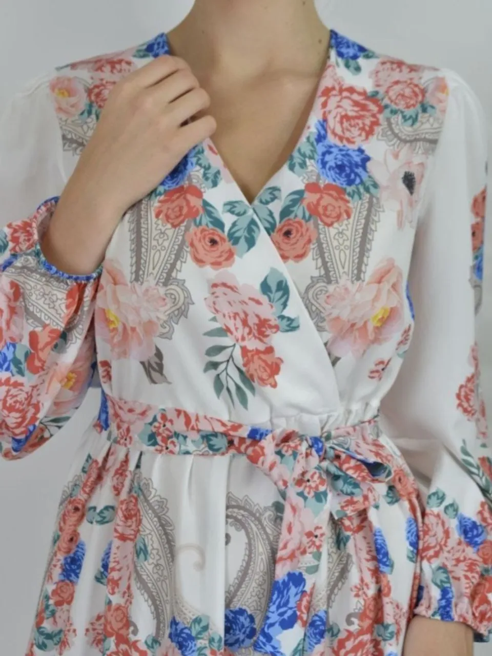 MSN Collection Bloemen V-hals Maxi Jurk met Strik Detail veelkleurig, foto 2