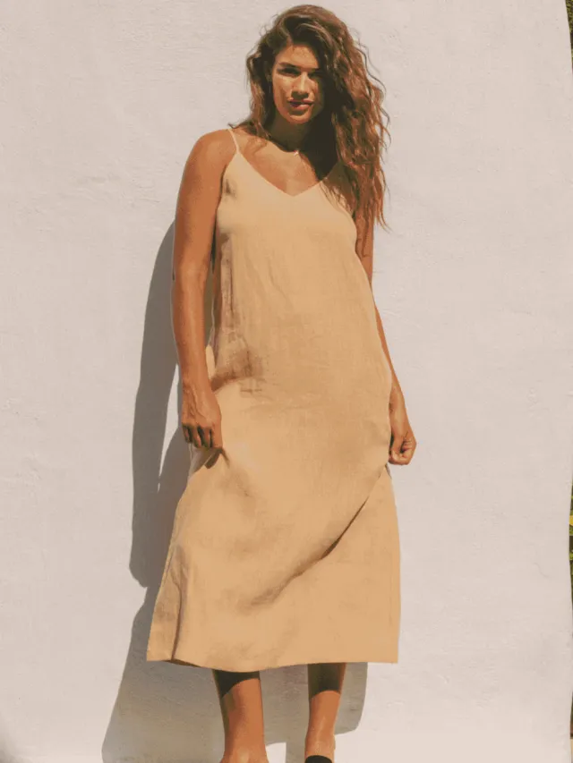 AmourLinen dames vegan Lange Jurk Jakarta Mosterdgeel