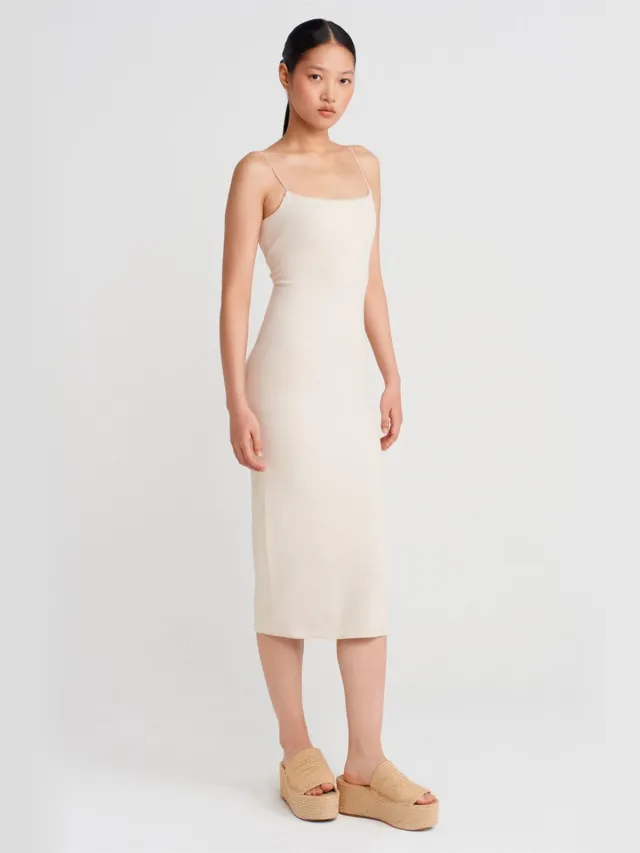 Dilvin Mouwloos Bodycon Midi-jurk met Uitsnijdetails Crème