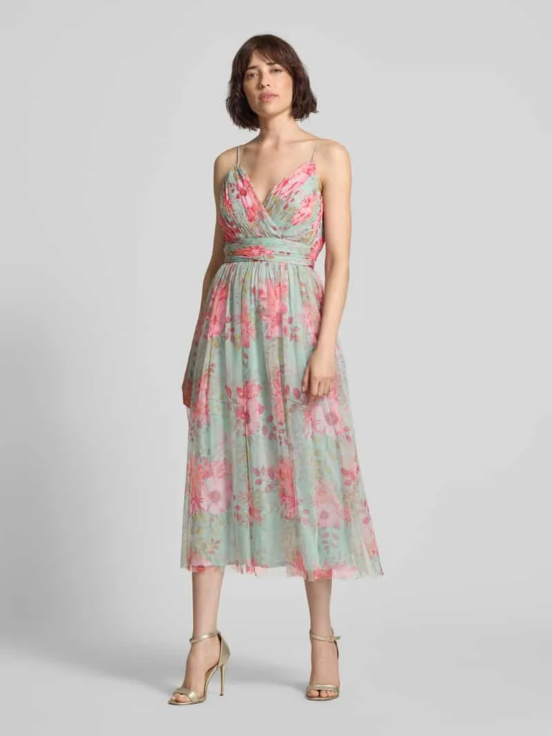Lace & Beads cocktailjurk van mesh met tailleband Lichtblauw