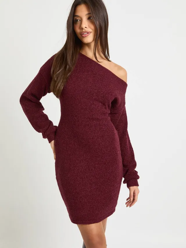 boohoo Dames Getextureerde asymmetrische slungelige minijurk Bordeaux Rood