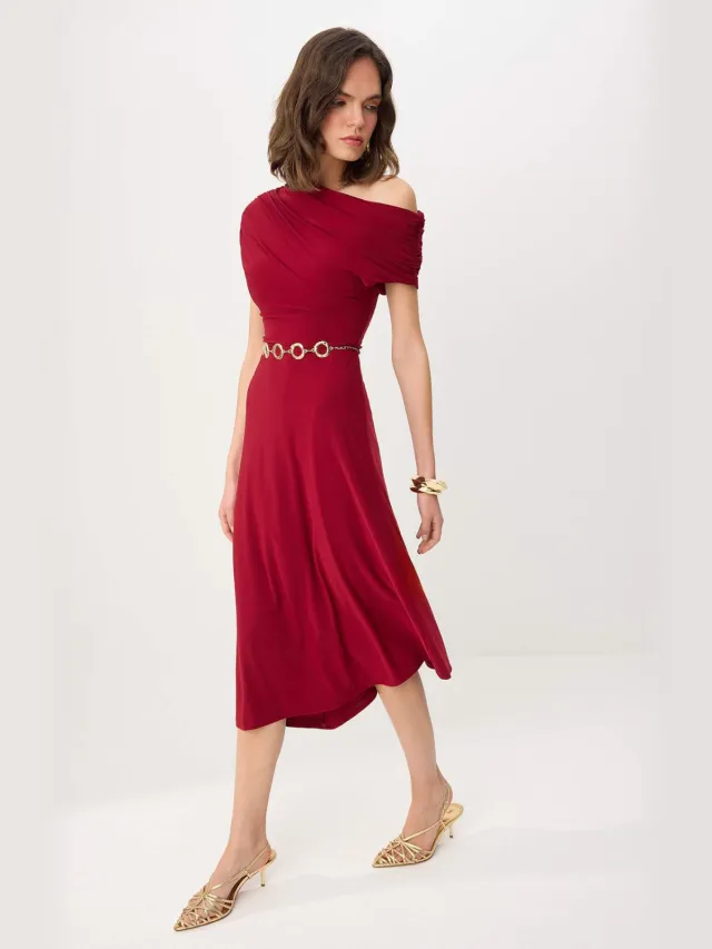 Trendyol TRENDYOLMİLLA Dames Bordeaux Effen Midi Kort Asymmetrisch Jurken Bordeauxrood