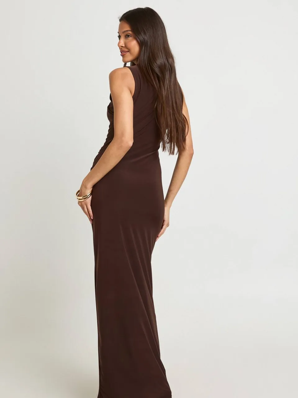 boohoo Dames Slinky Maxi Jurk Met Trim Detail En Ruches chocoladebruin, foto 2