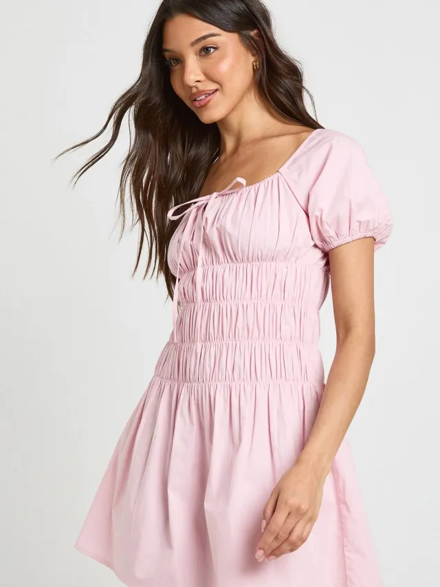 boohoo Dames Katoenen Poplin Mini Jurk Met Gerimpeld Lijfje En Pofmouwen Baby Roze