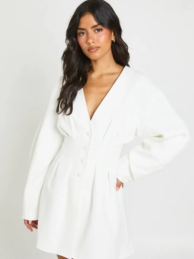 boohoo Dames Getailleerde Blazerjurk Met Geknepen Taille En Knoopsluiting Ivoor