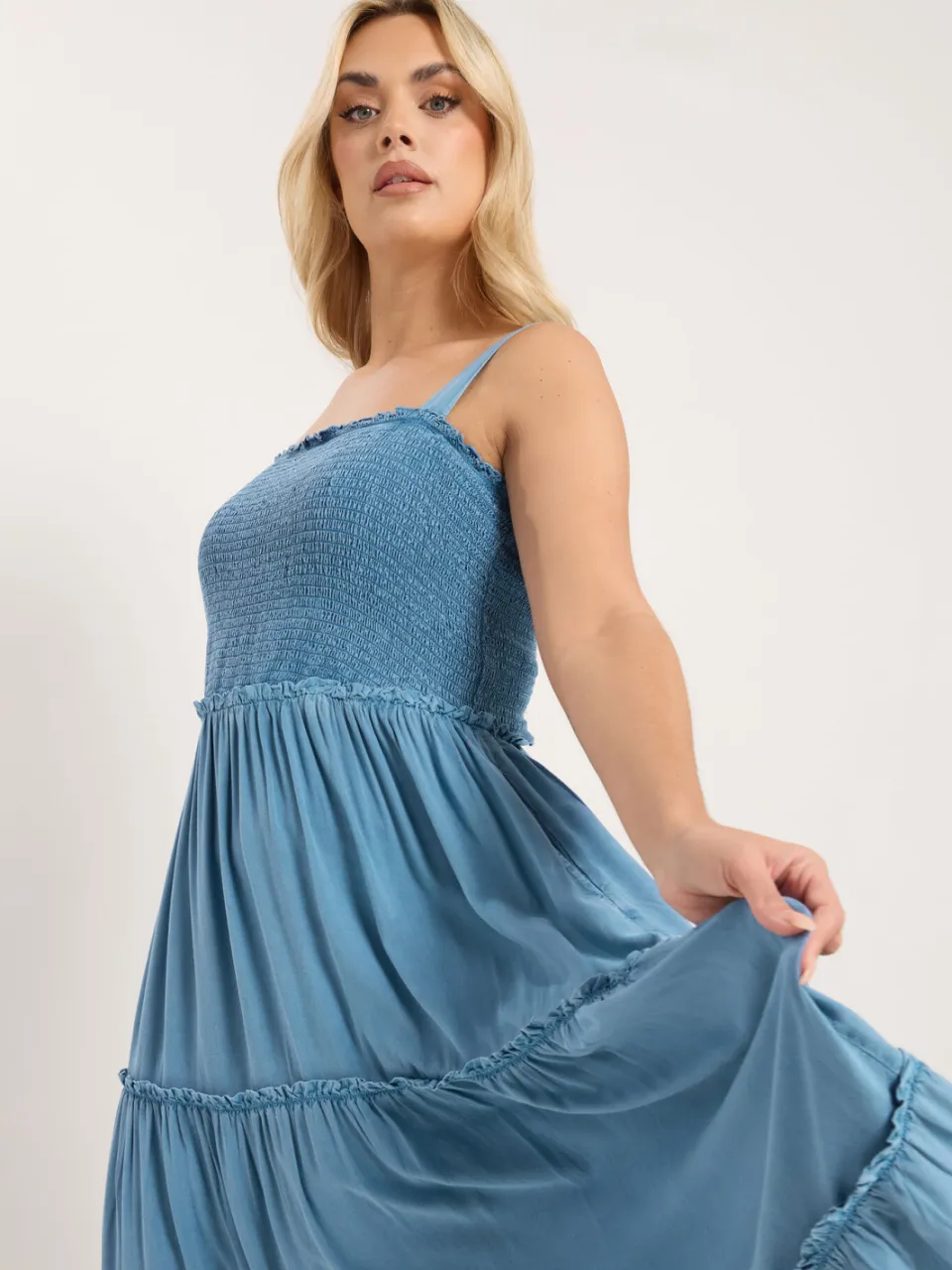 Yours Blauwe Chambray Maxijurk Met Gesmokte Bandjes, foto 4