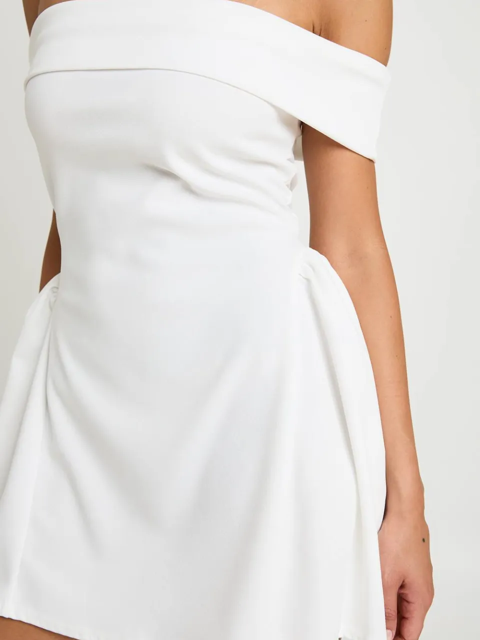 boohoo Dames Bardot Mini-jurk Met Volle Rok In Jersey Crepe ivoor, foto 4