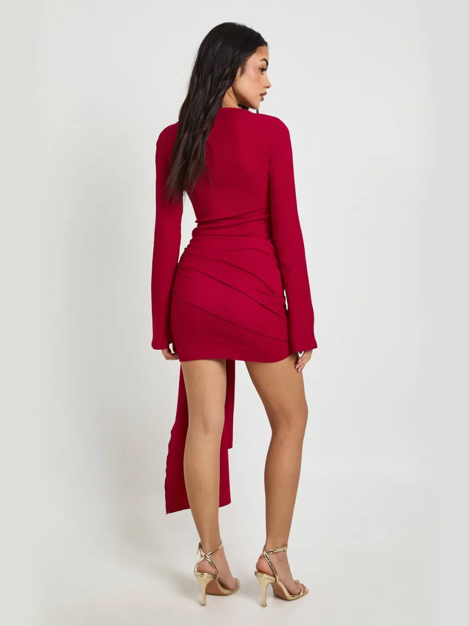boohoo Dames Getextureerde Wikkel Mini Jurk Met Strikdetail Vooraan bordeaux rood, foto 2