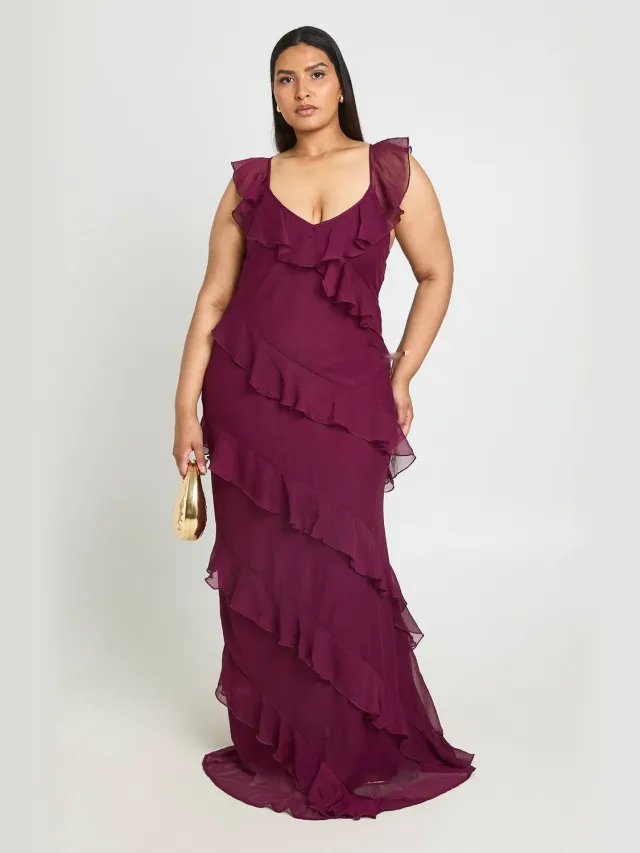 boohoo Dames Plus Bloemen Ruches Maxi Jurk Pruim