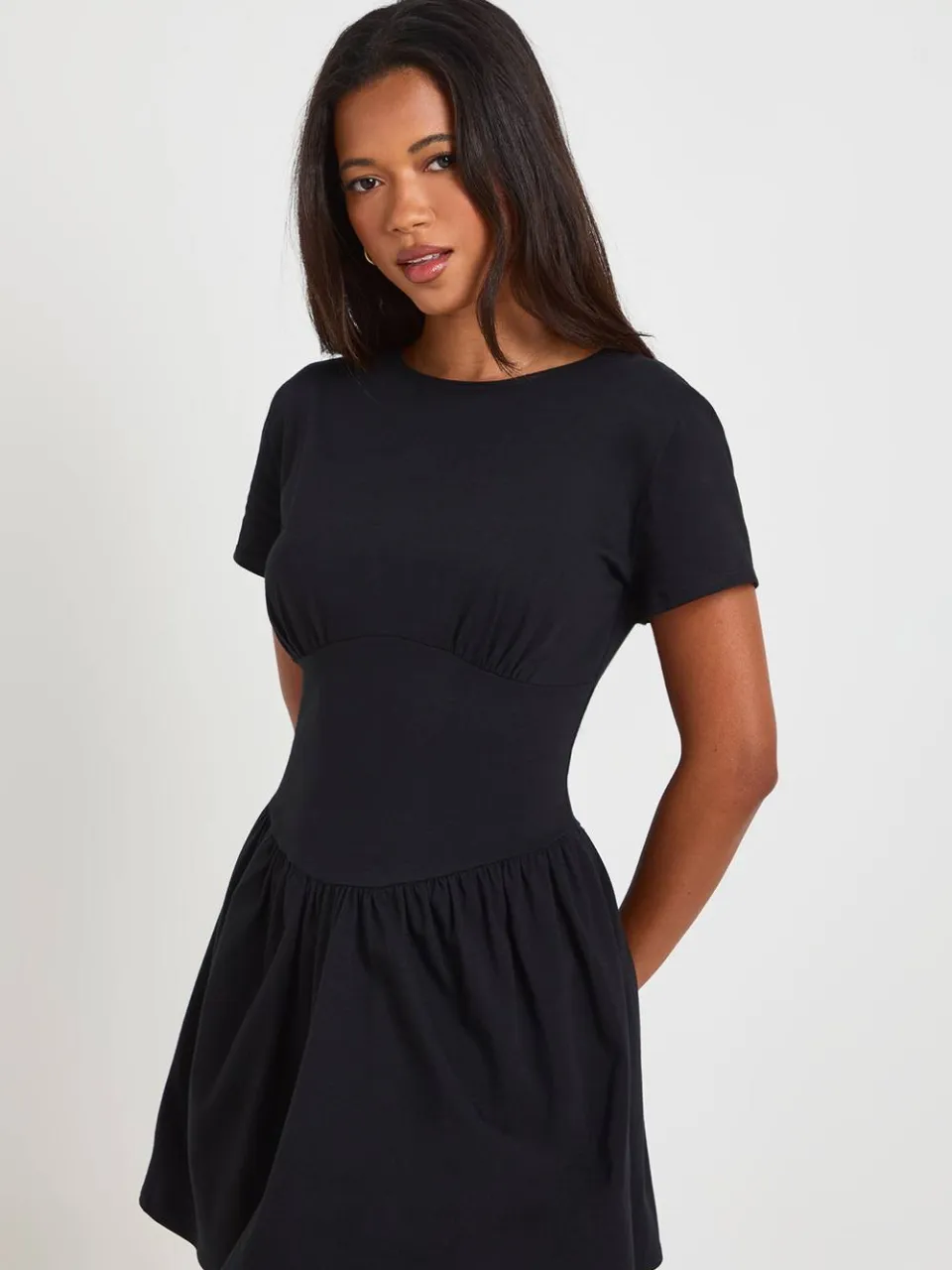 boohoo Dames Katoenen Skater Jurk Met Getailleerde Taille En Korte Mouwen zwart, foto 3