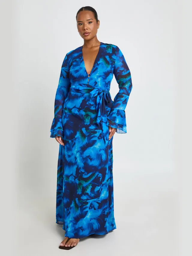 boohoo Dames Plus Maxi Jurk Met Print, Knoopdetail En Ruches Mouwen Blauw