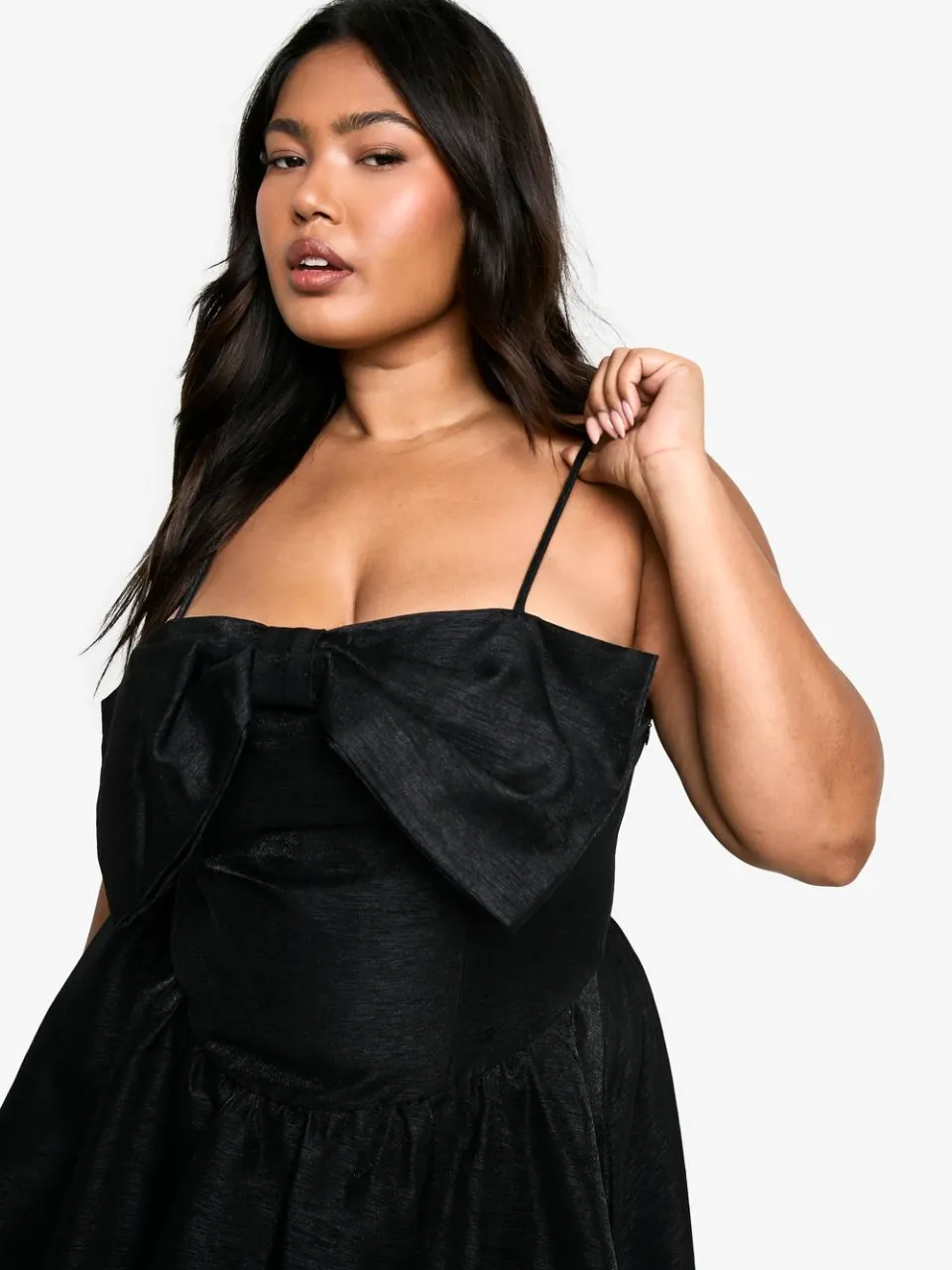 boohoo Dames Plus Strappy Bow Detail Skaterjurk zwart, foto 4