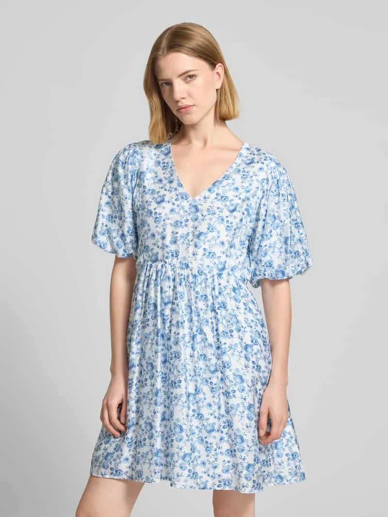Vero Moda Getailleerde vrijetijdsjurk van viscosemix model 'BLISS' lichtblauw, foto 5