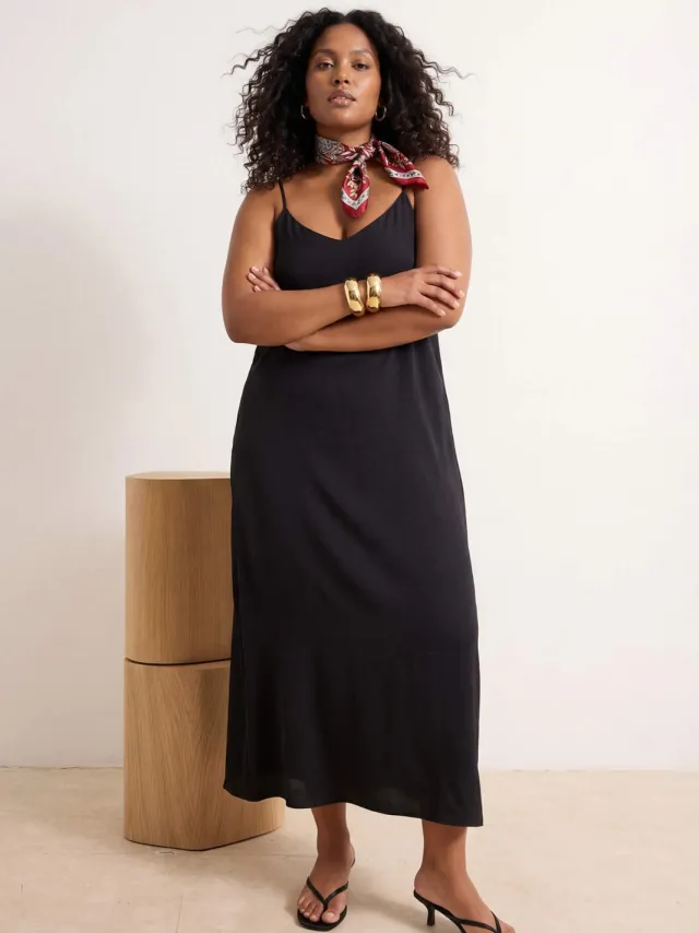 Trendyol Curve Dames Zwart Effen Maxi Mouwloos Casual A-lijn Grote maten Jurk