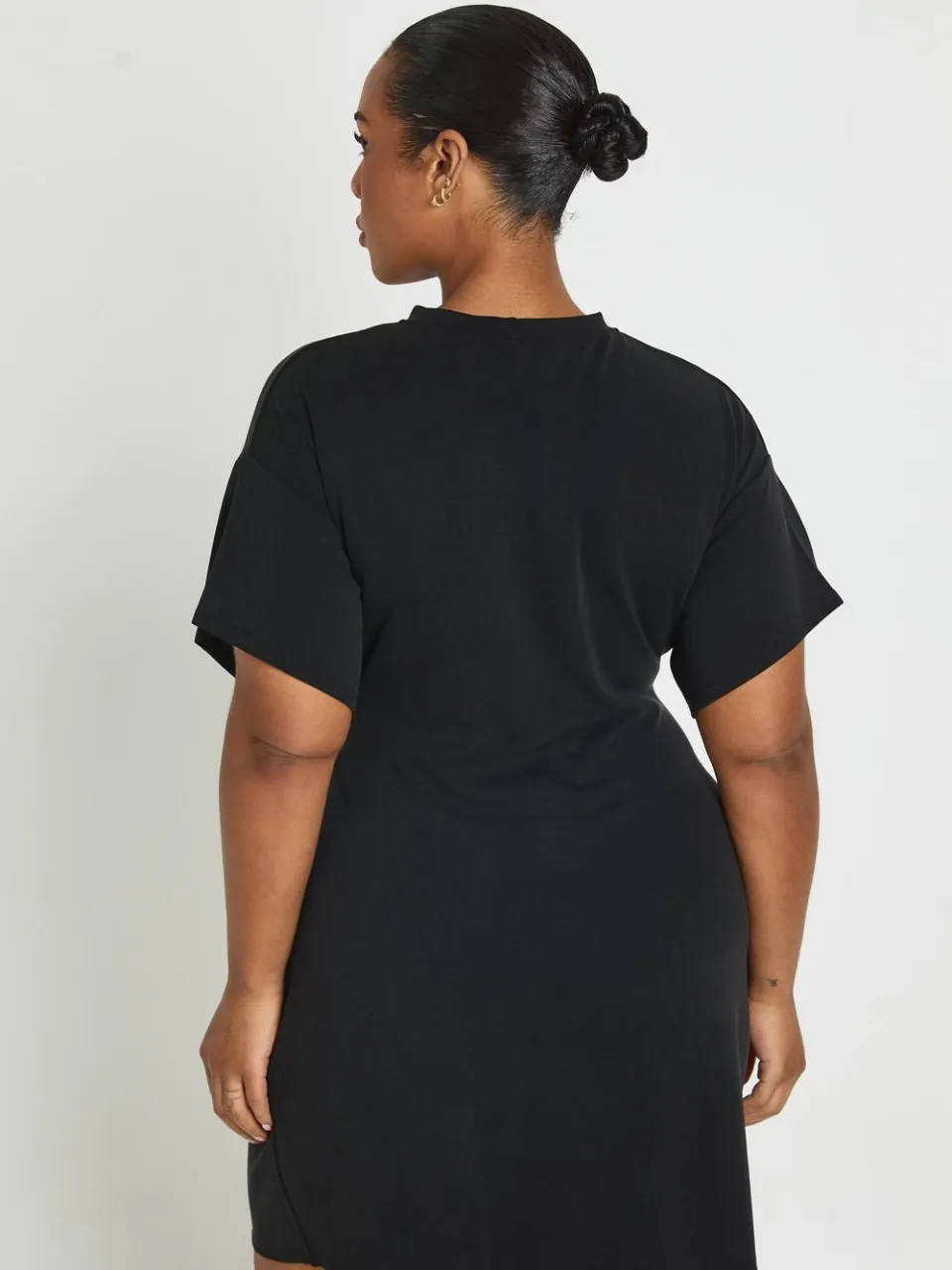 boohoo Dames Plus T-shirt Jurk Met Geplooid Middel zwart, foto 3