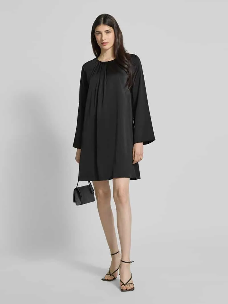 Christian Berg Woman Selection Midi-jurk met plooien Zwart