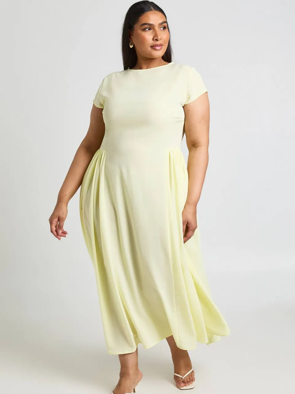 boohoo Dames Plus Getextureerde Volumerok Midaxi Jurk citroen, foto 3