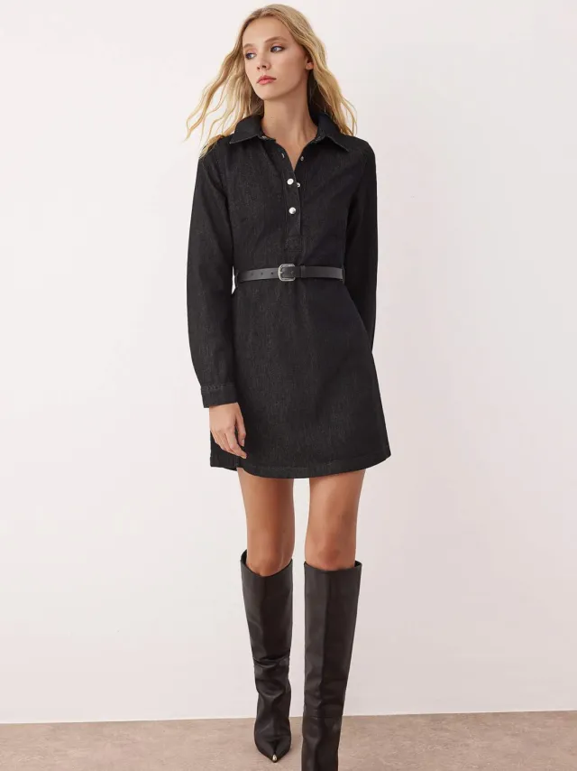 Trendyol TRENDYOLMİLLA Dames Zwart Effen Extra Kort / Super Mini Lang Casual A-lijn Jurken