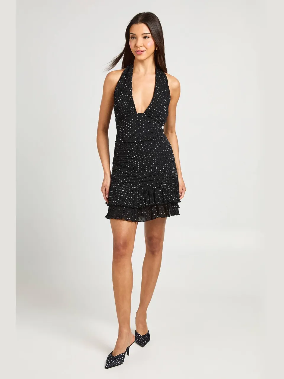 boohoo Dames Polkadot Plisse Halterneck Mini Jurk zwart, foto 3