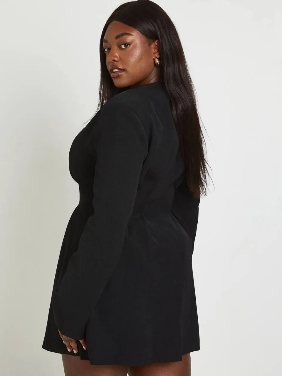 boohoo Dames Plus Lange Mouwen Kraagloze Getailleerde Mini Jurk zwart, foto 2
