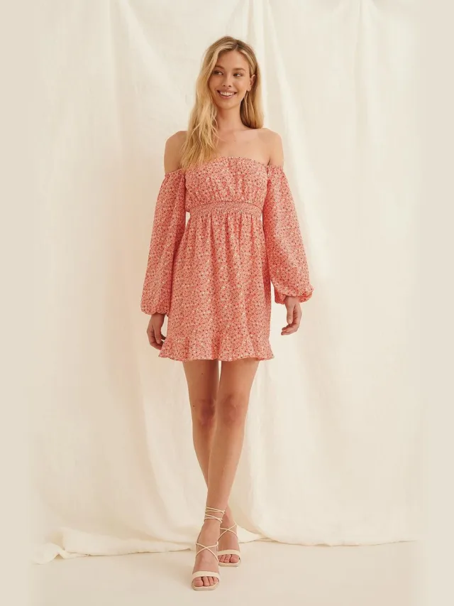 NA-KD Maat EU 40 Off Shoulder Smocked Recycled Mini Vrouwen Jurk - Painted Floral Coral